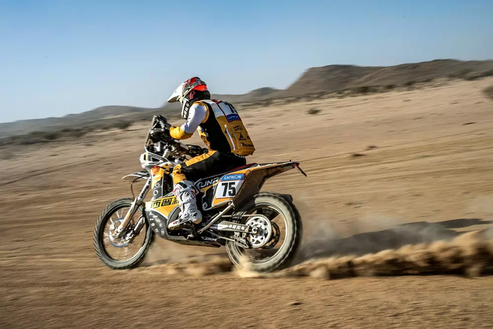 KOVE DAKAR 2025 VICTORY BELONGS TO US