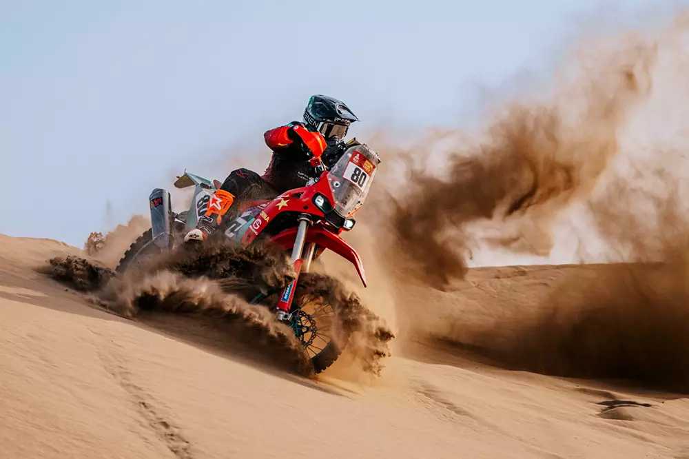 KOVE DAKAR 2025 VICTORY BELONGS TO US
