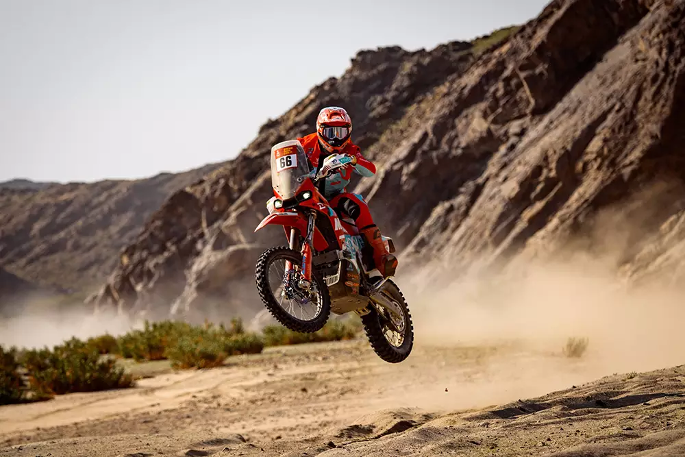 Dakar 2026, SS1 Neels Theric Charges from P115 to P24