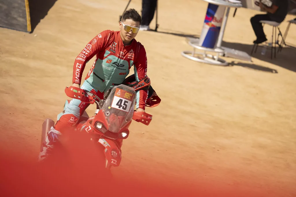 KOVE 450 Rally EX close-up at Dakar Rally 2026 start line
