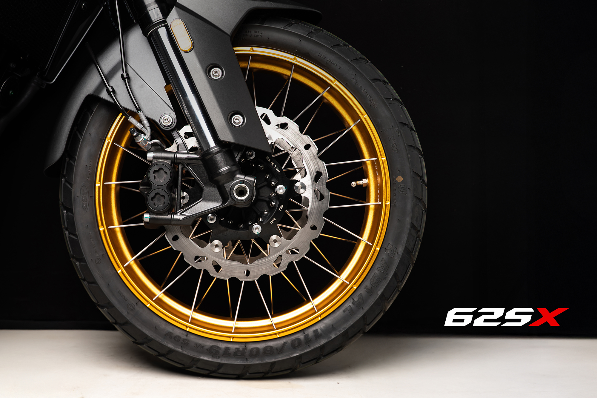 KOVE 625X Tire